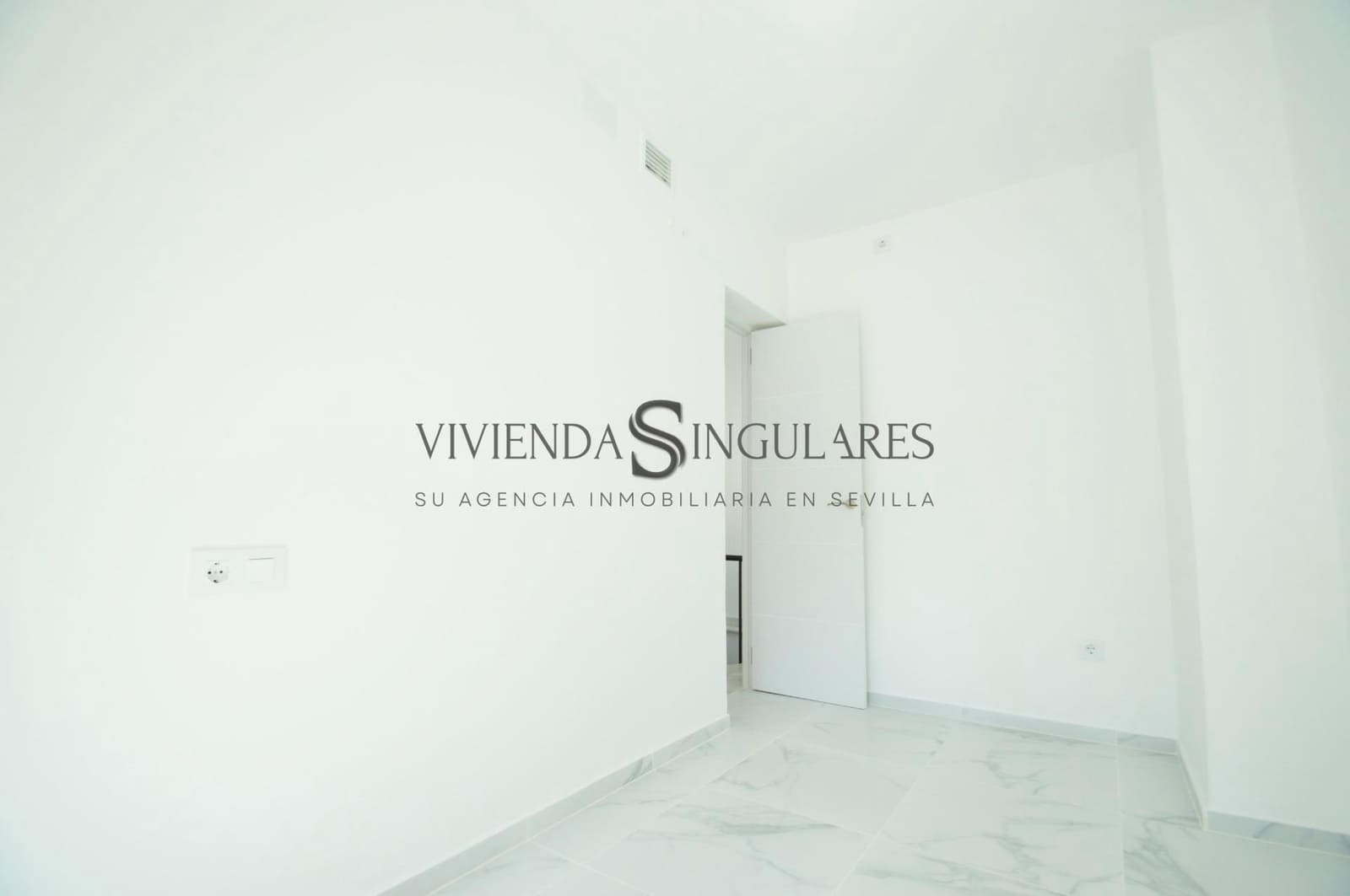 4 sypialnia Penthouse do wynajęcia w Miasto Sewilla - 1 300 € (Ref: 10111954)