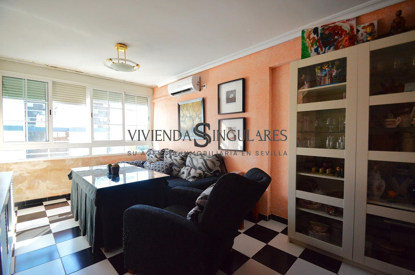 4 sovrum Lägenhet till salu i Sevilla stad - 215 000 € (Ref: 10111955)