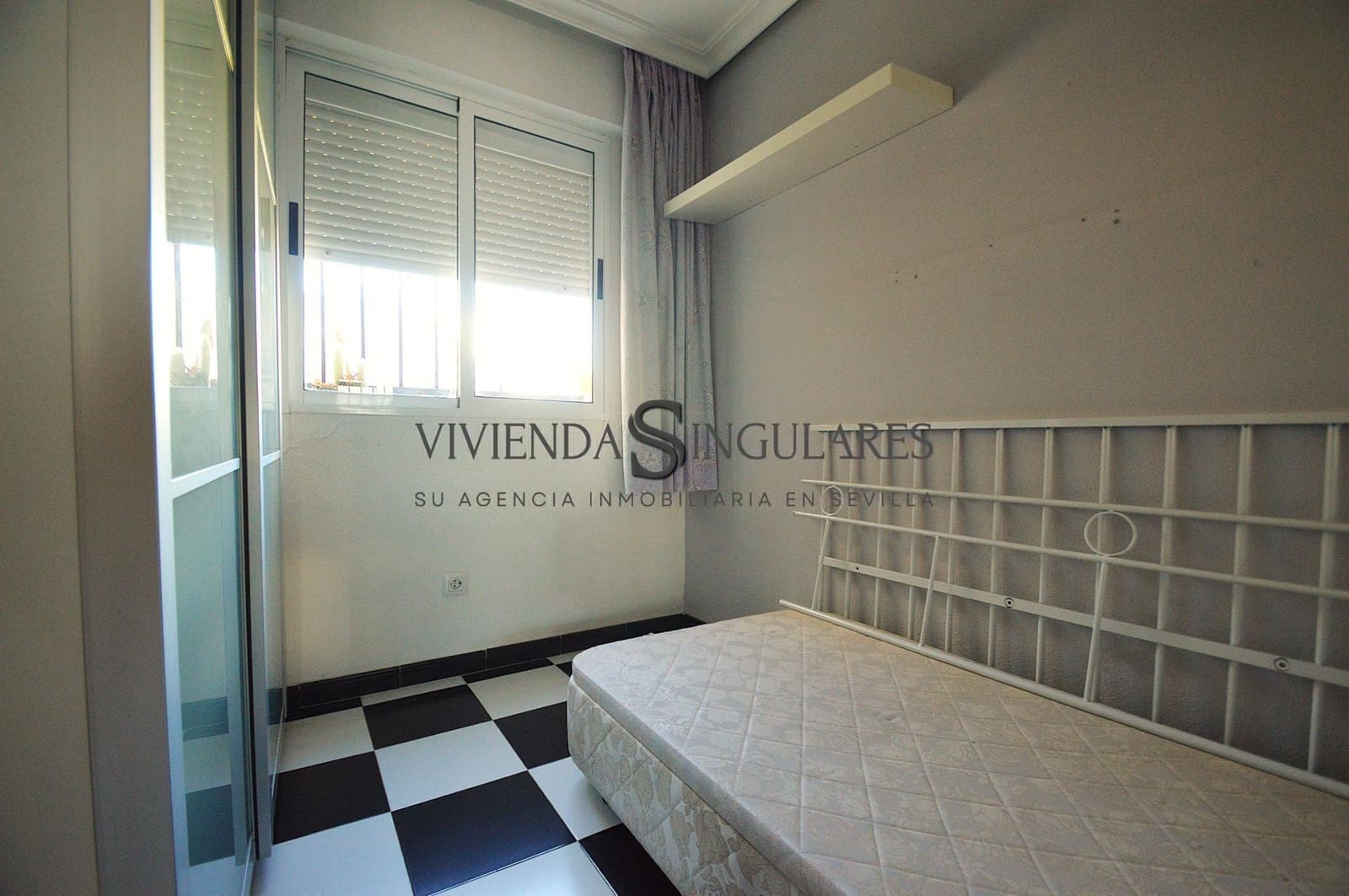 4 sovrum Lägenhet till salu i Sevilla stad - 215 000 € (Ref: 10111955)