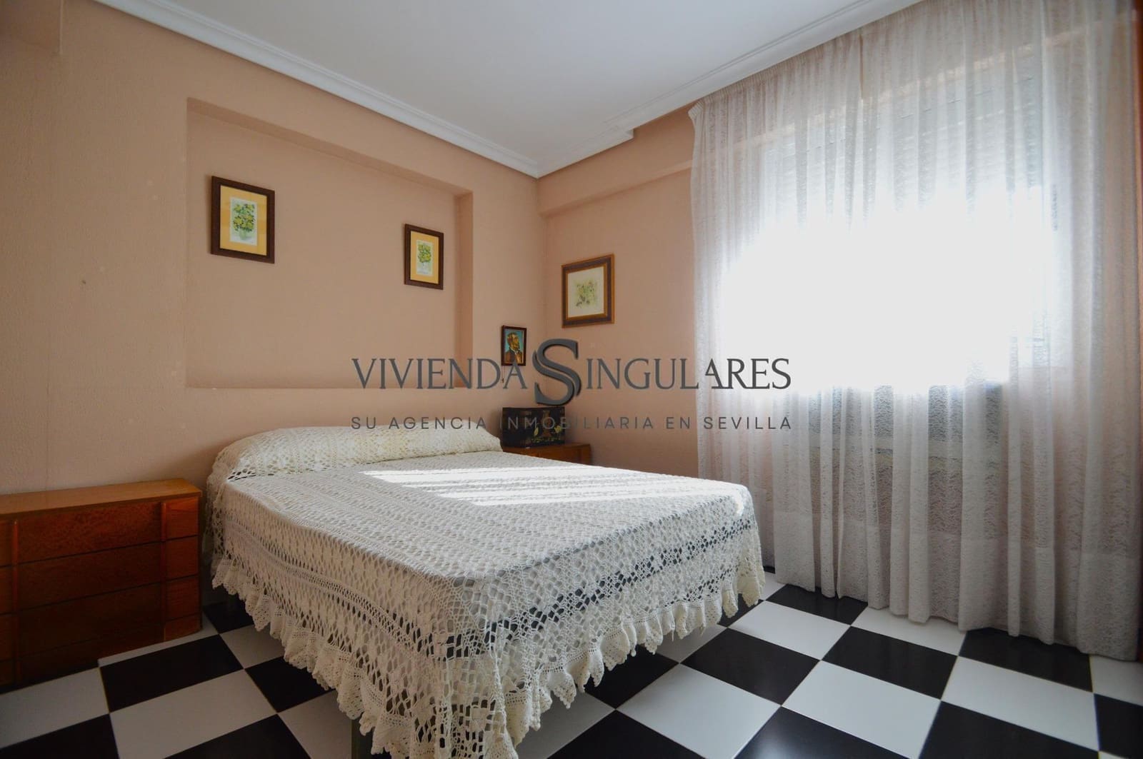 4 sovrum Lägenhet till salu i Sevilla stad - 215 000 € (Ref: 10111955)