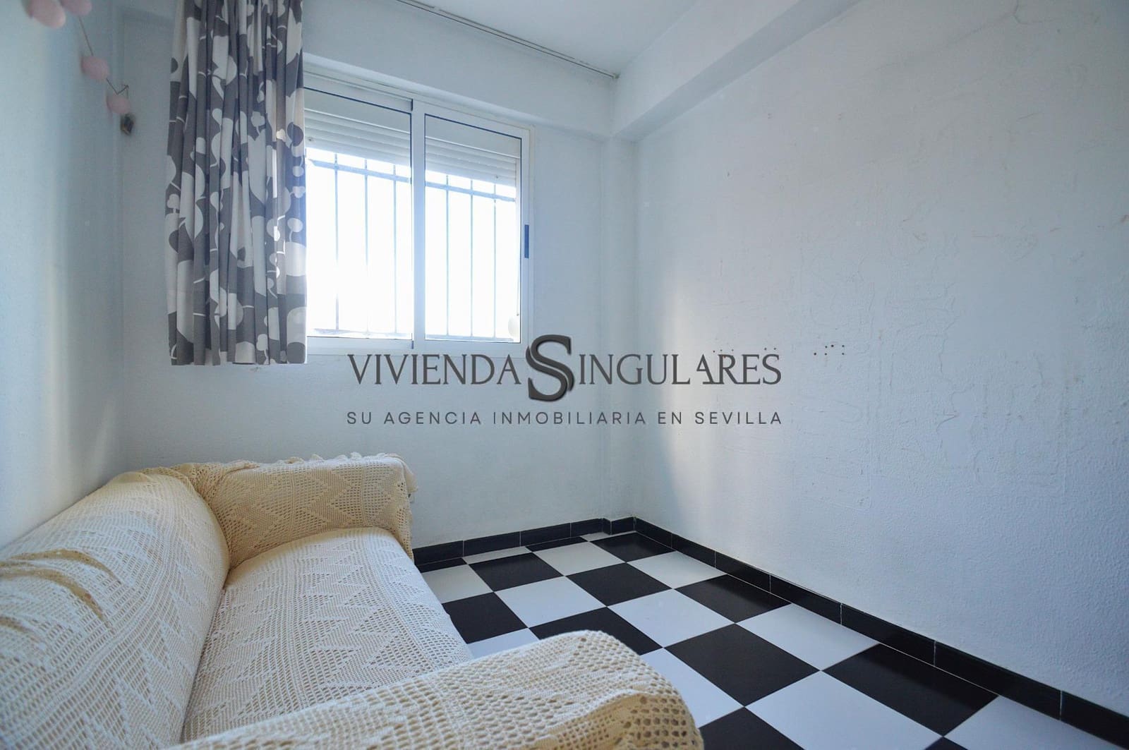 4 sovrum Lägenhet till salu i Sevilla stad - 215 000 € (Ref: 10111955)