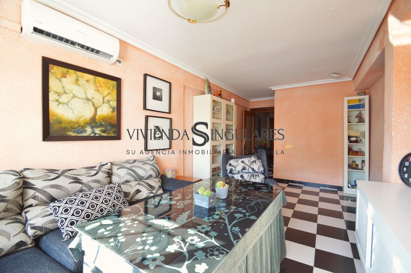 4 sovrum Lägenhet till salu i Sevilla stad - 215 000 € (Ref: 10111955)