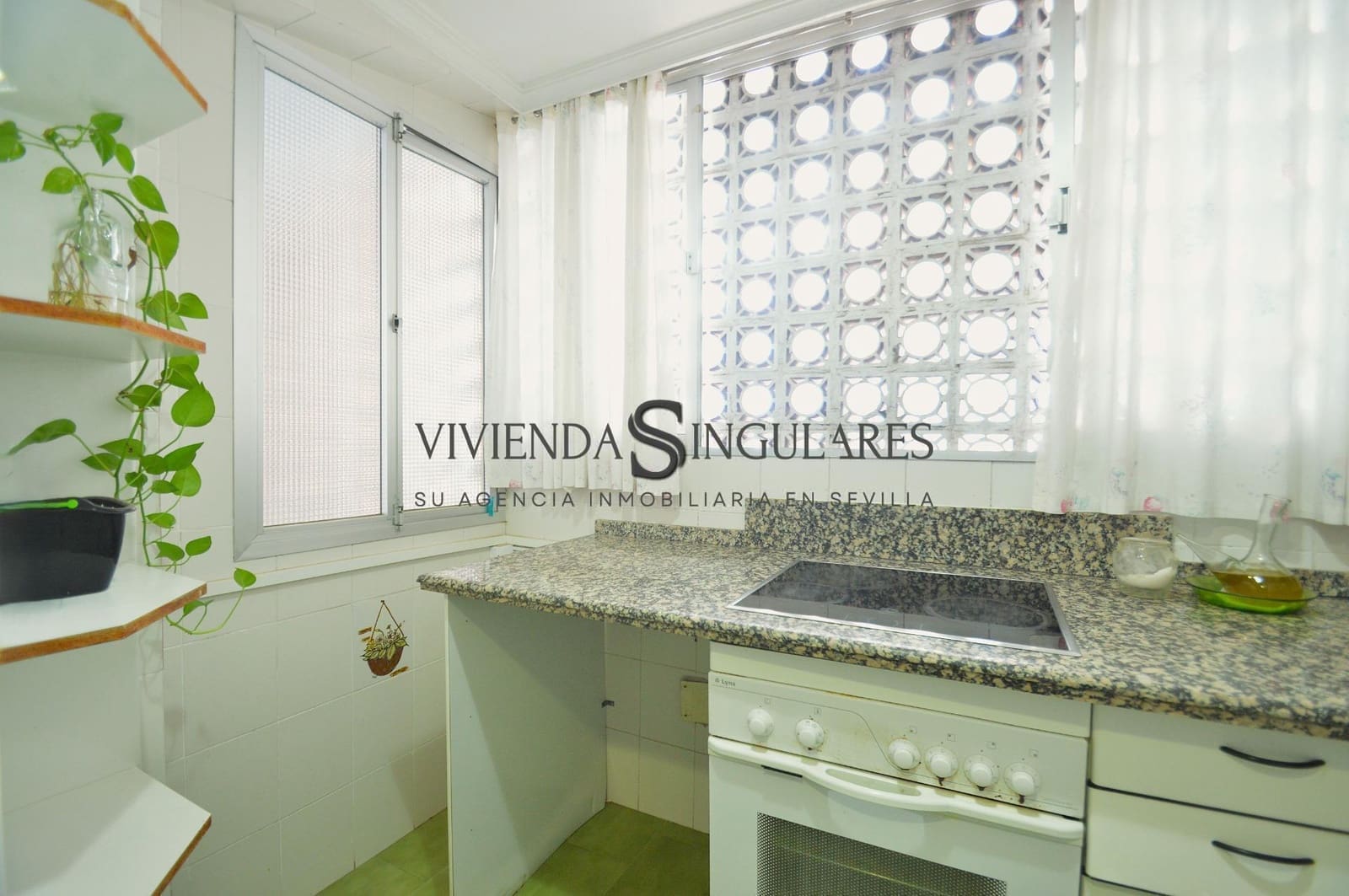 4 sovrum Lägenhet till salu i Sevilla stad - 215 000 € (Ref: 10111955)