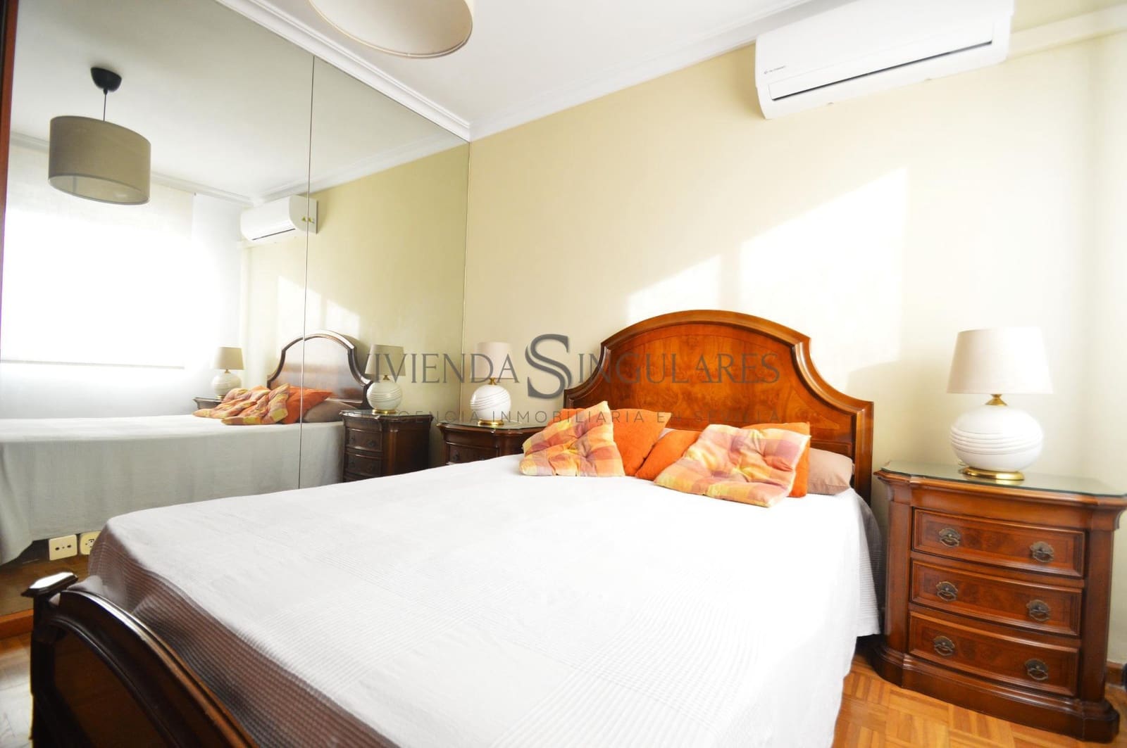 3 slaapkamer Flat te huur in Sevilla stad - € 1.400 (Ref: 10111957)