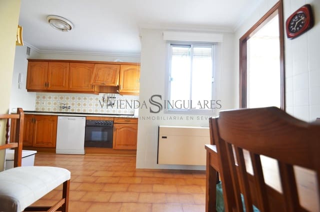 3 slaapkamer Flat te huur in Sevilla stad - € 1.400 (Ref: 10111957)