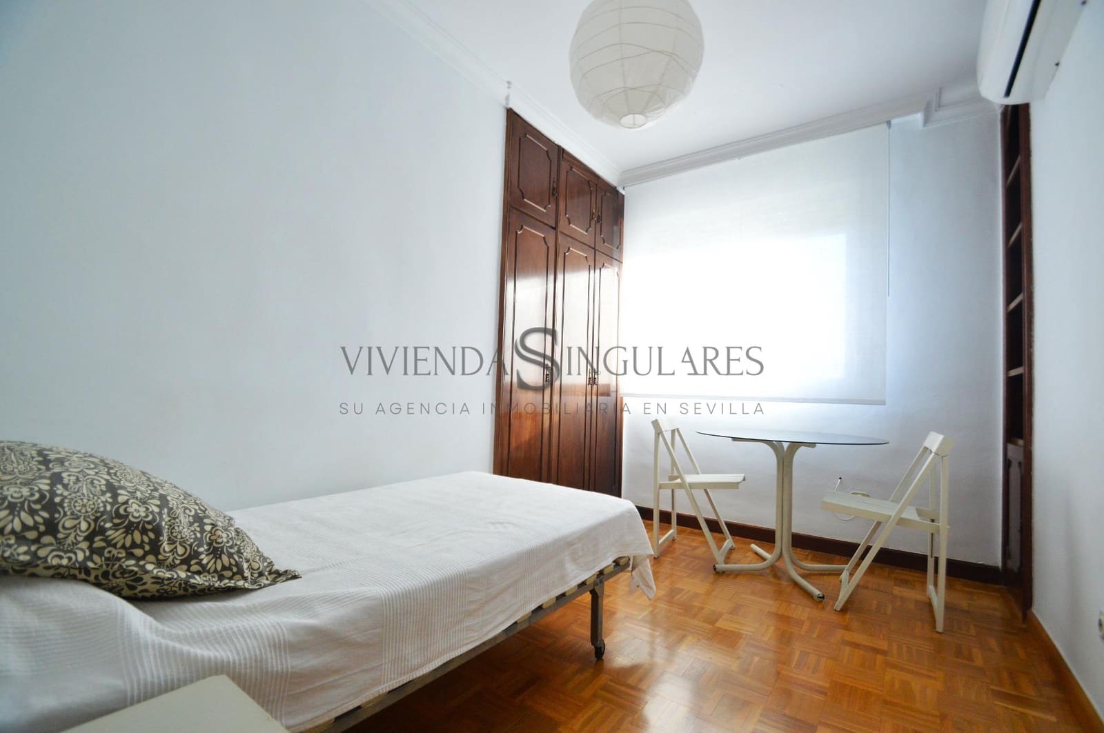 3 slaapkamer Flat te huur in Sevilla stad - € 1.400 (Ref: 10111957)