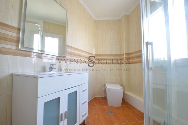 4 chambre Appartement à vendre à Alcalá de Guadaira avec garage - 256 000 € (Ref: 10111959)