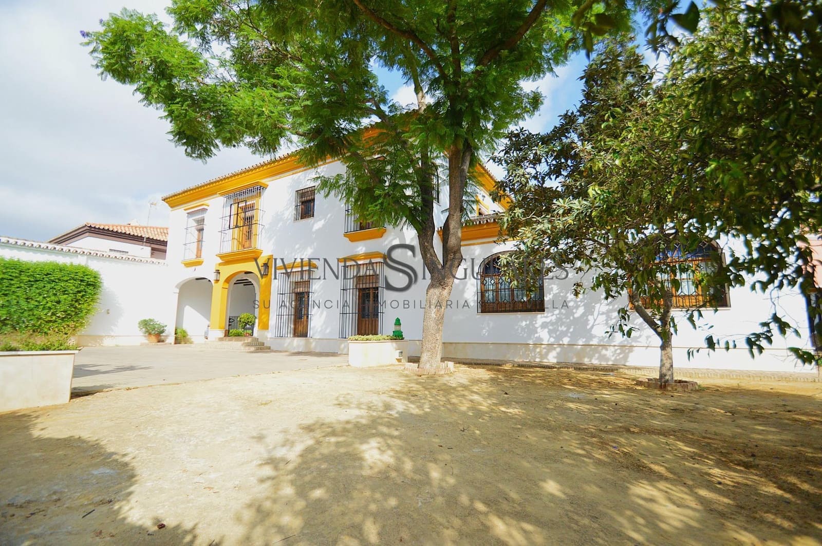 6 Zimmer Villa zu verkaufen in Espartinas mit Pool - 1.150.000 € (Ref: 10111961)