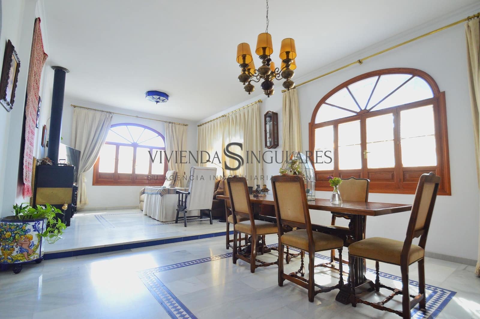 6 Zimmer Villa zu verkaufen in Espartinas mit Pool - 1.150.000 € (Ref: 10111961)