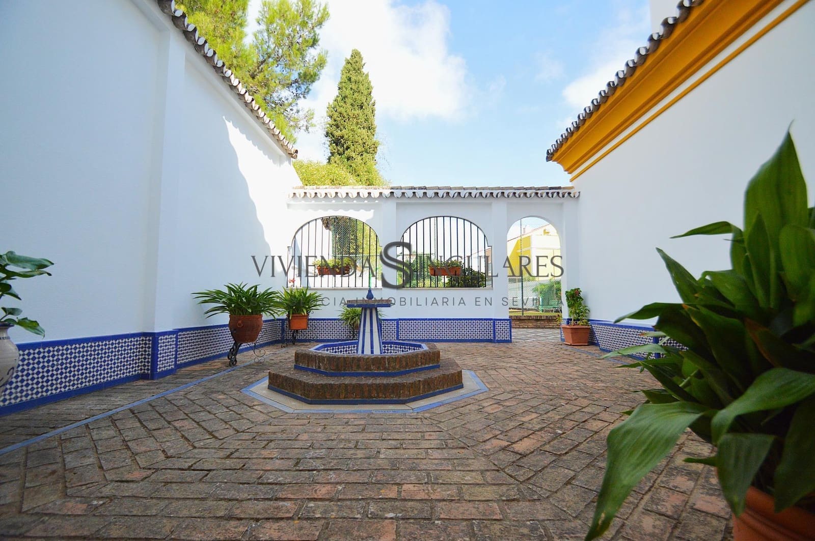 6 Zimmer Villa zu verkaufen in Espartinas mit Pool - 1.150.000 € (Ref: 10111961)