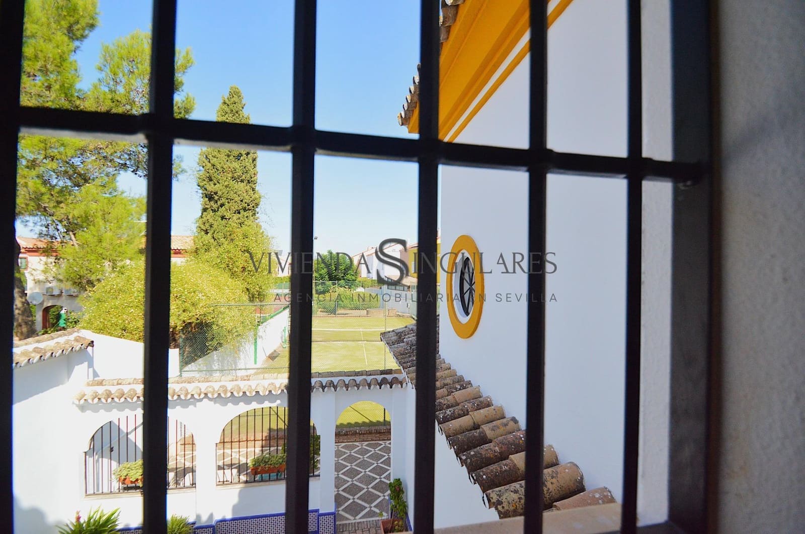 6 Zimmer Villa zu verkaufen in Espartinas mit Pool - 1.150.000 € (Ref: 10111961)