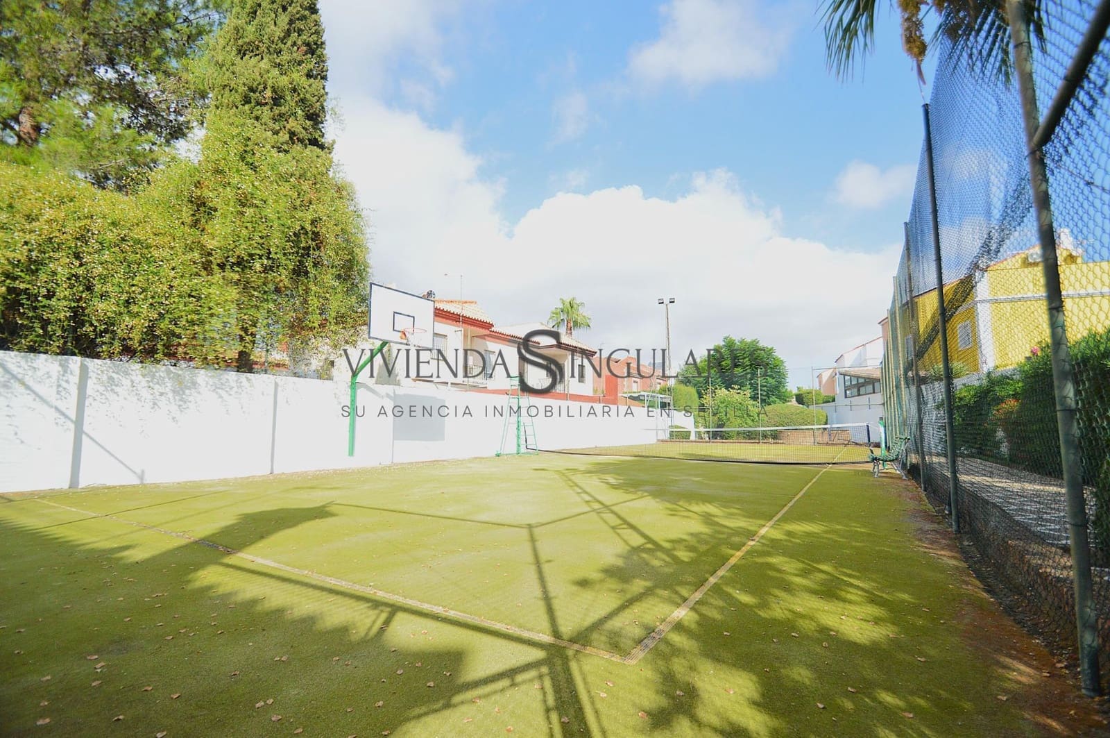 6 Zimmer Villa zu verkaufen in Espartinas mit Pool - 1.150.000 € (Ref: 10111961)