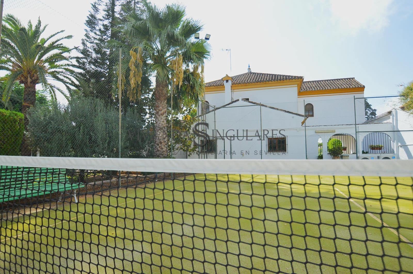 6 Zimmer Villa zu verkaufen in Espartinas mit Pool - 1.150.000 € (Ref: 10111961)