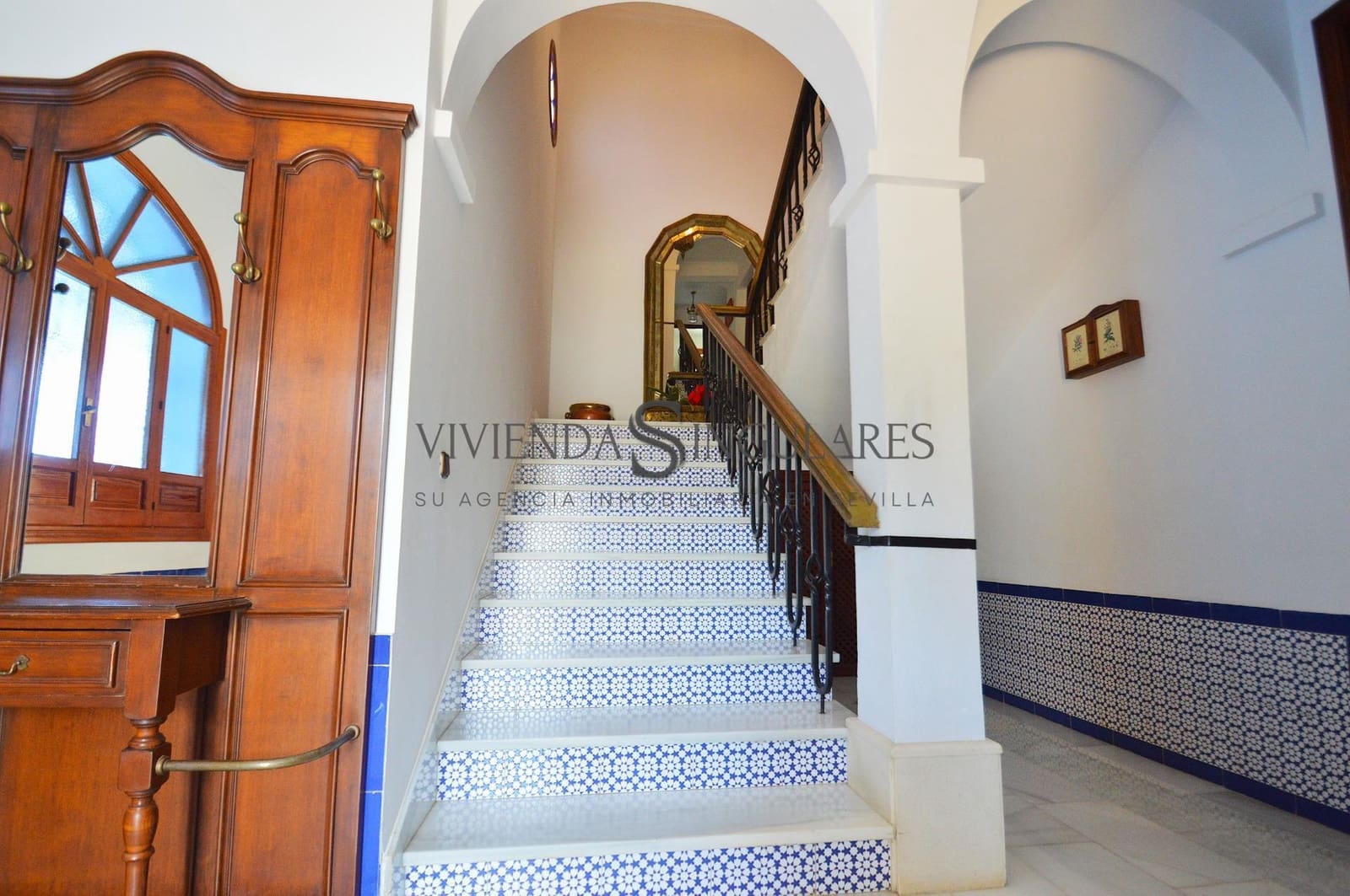 6 Zimmer Villa zu verkaufen in Espartinas mit Pool - 1.150.000 € (Ref: 10111961)