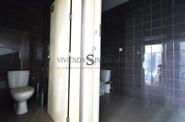 Comercial para venda em Sevilha cidade - 185 000 € (Ref: 10111966)