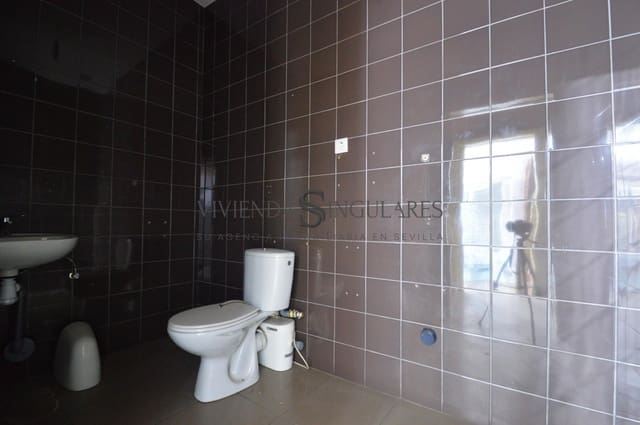 Comercial para venda em Sevilha cidade - 185 000 € (Ref: 10111966)