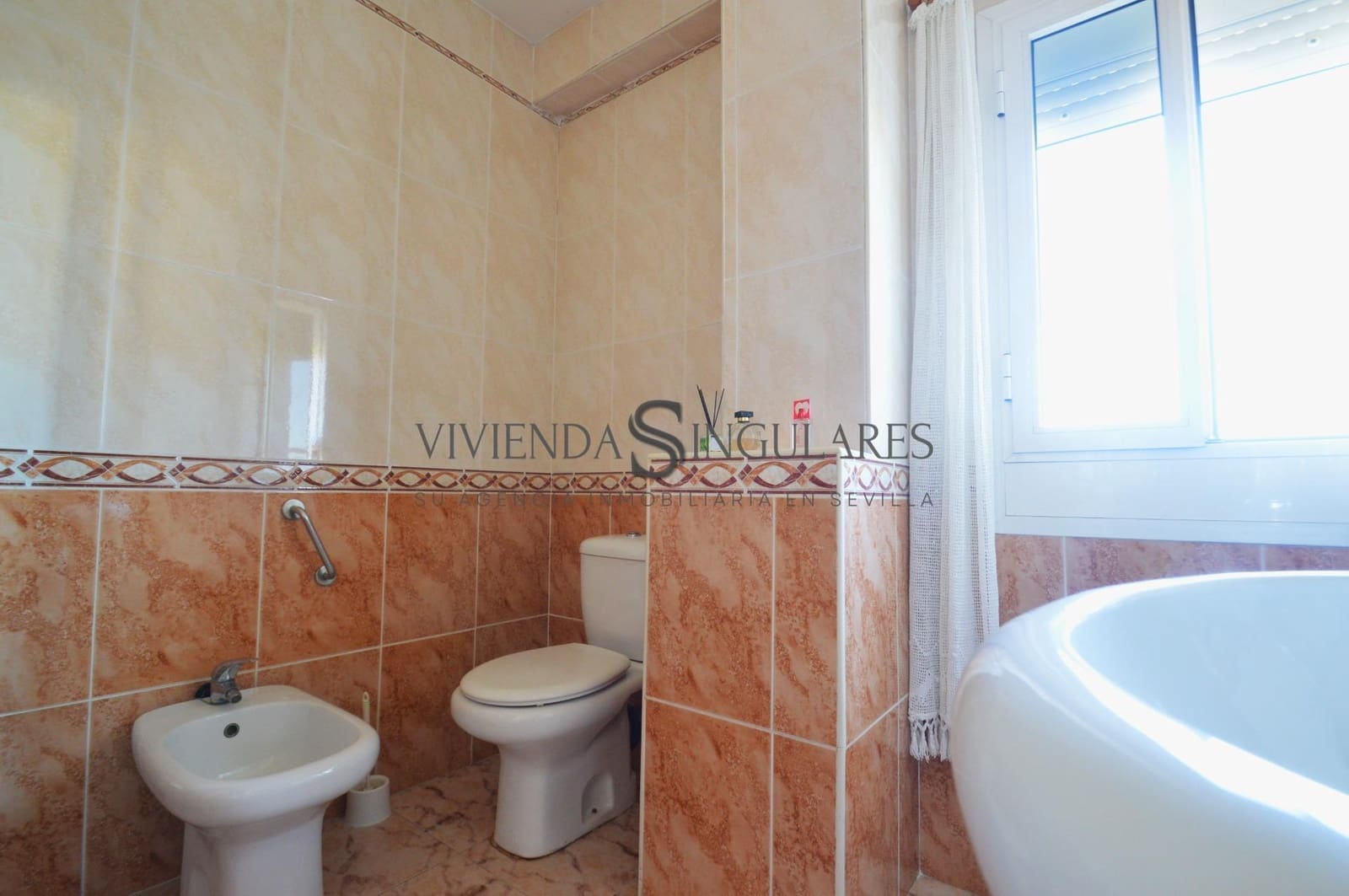 2 makuuhuone Asunto myytävänä paikassa Sevilla kaupunki - 254 000 € (Ref: 10111967)