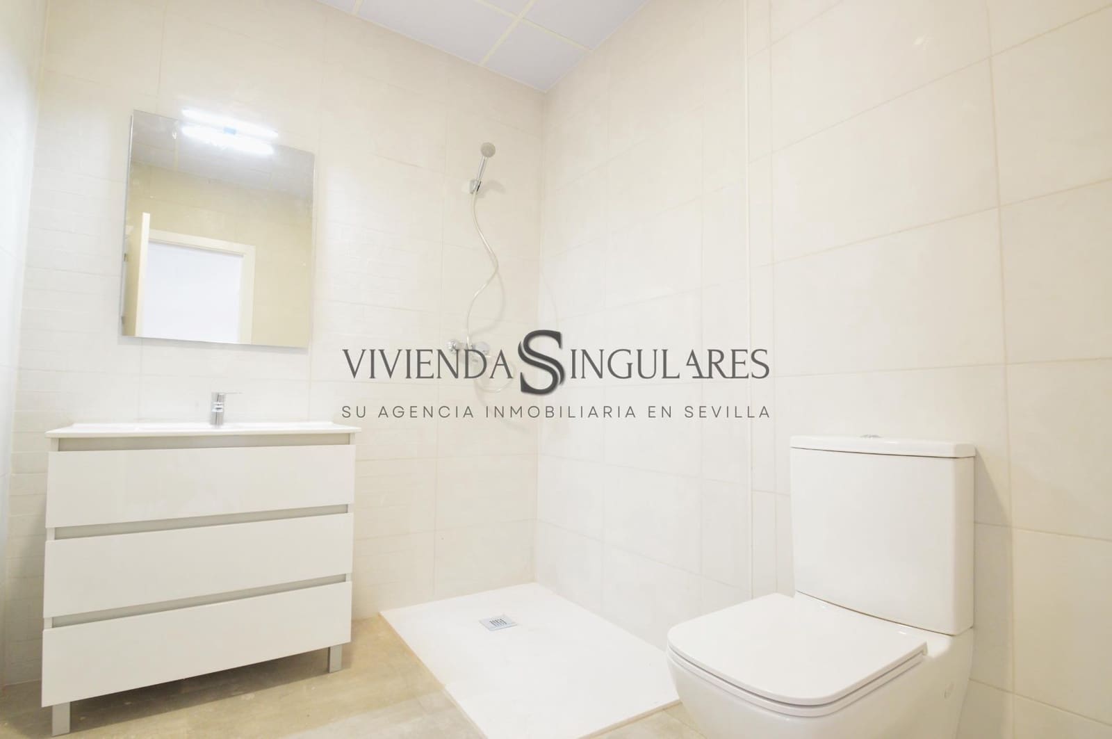 3 sovrum Lägenhet till salu i Sevilla stad - 199 999 € (Ref: 10111969)