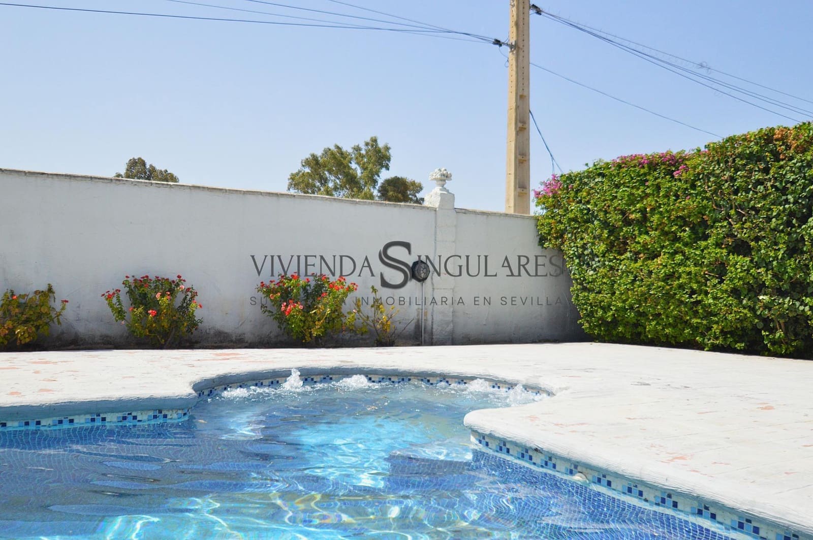4 bedroom Villa for sale in Carmona with pool - € 348,000 (Ref: 10111971)