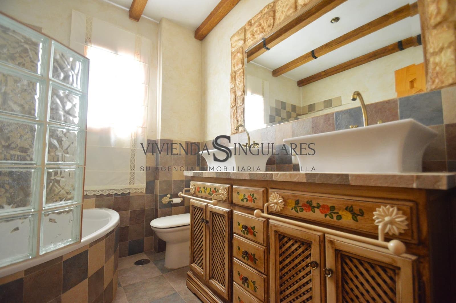4 bedroom Villa for sale in Carmona with pool - € 348,000 (Ref: 10111971)