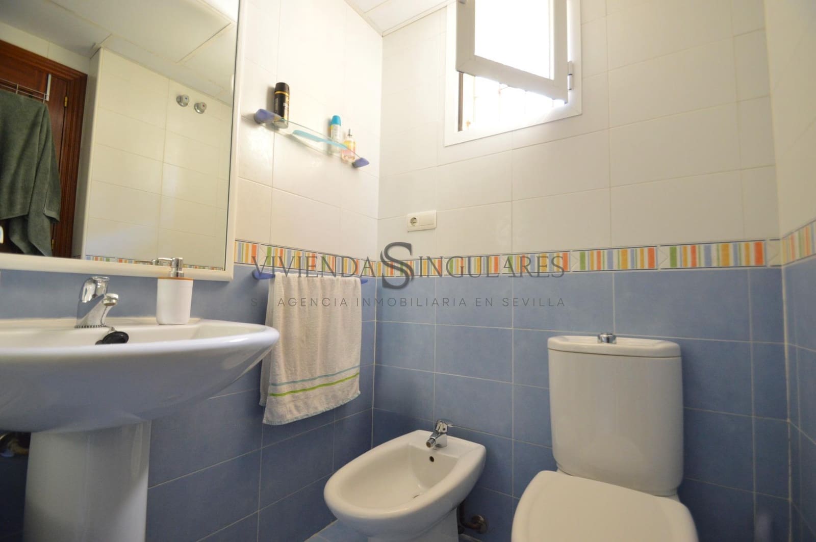 4 bedroom Terraced Villa for sale in Alcala de Guadaira with garage - € 289,900 (Ref: 10111972)