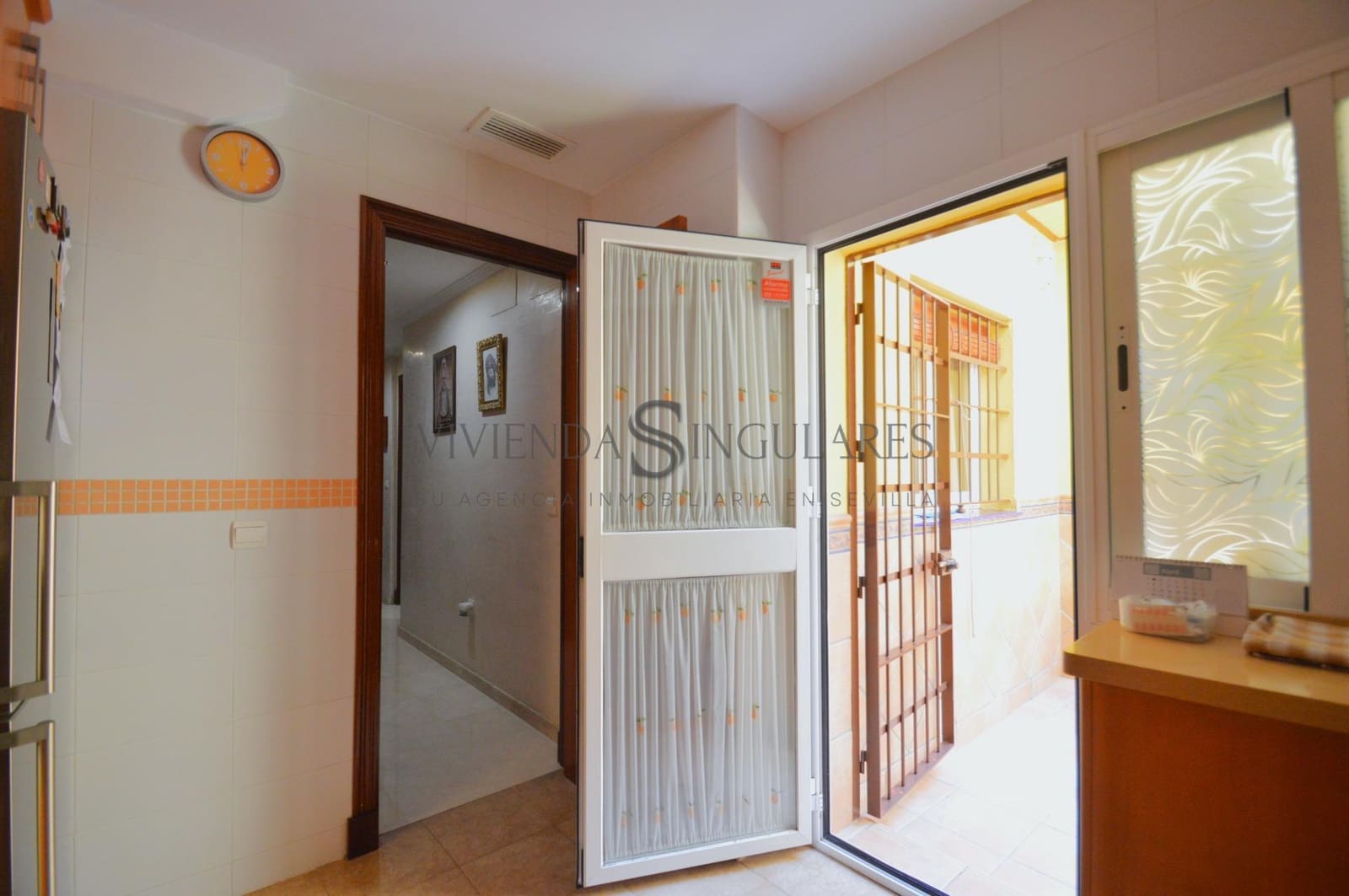 4 bedroom Terraced Villa for sale in Alcala de Guadaira with garage - € 289,900 (Ref: 10111972)