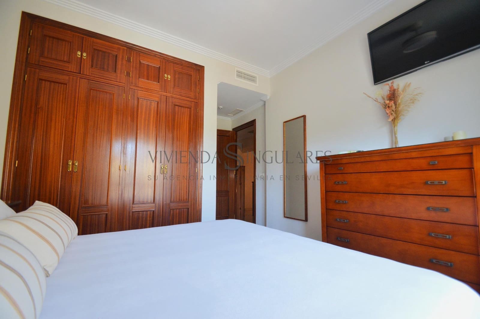 4 bedroom Terraced Villa for sale in Alcala de Guadaira with garage - € 289,900 (Ref: 10111972)