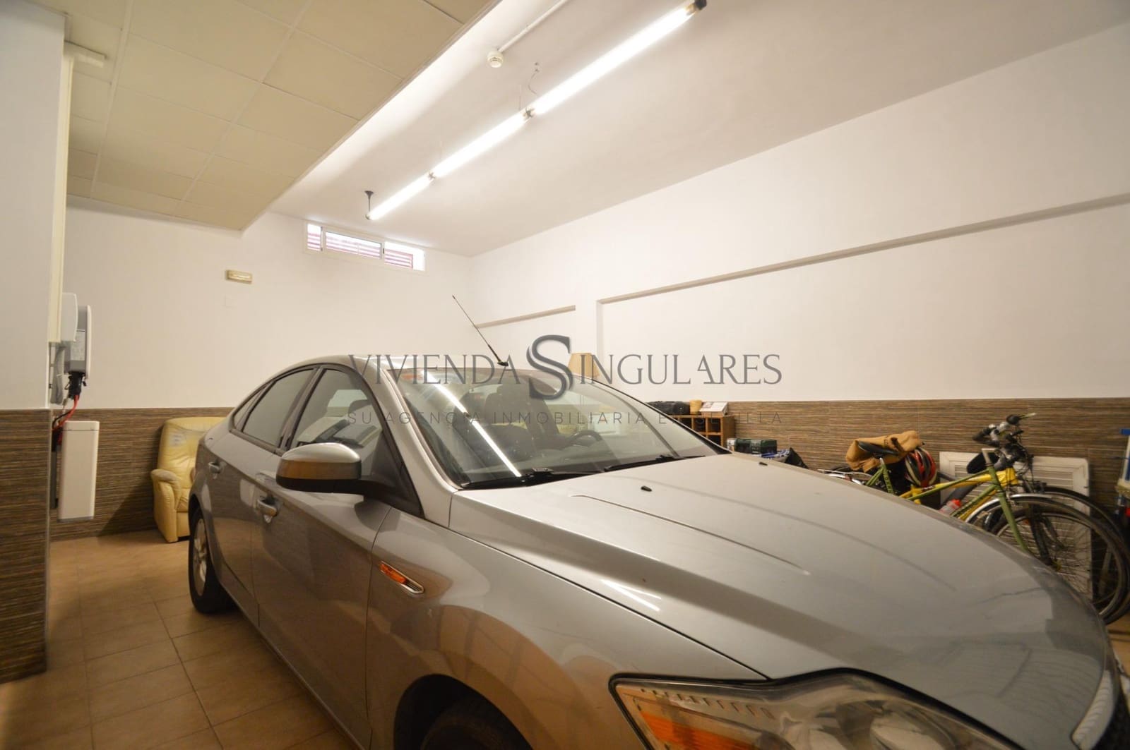 4 bedroom Terraced Villa for sale in Alcala de Guadaira with garage - € 289,900 (Ref: 10111972)