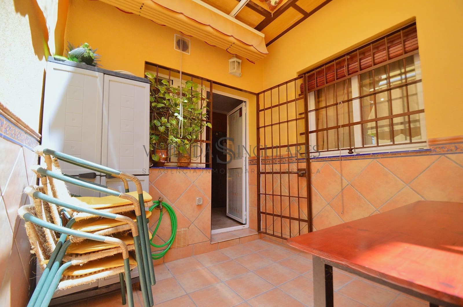4 bedroom Terraced Villa for sale in Alcala de Guadaira with garage - € 289,900 (Ref: 10111972)