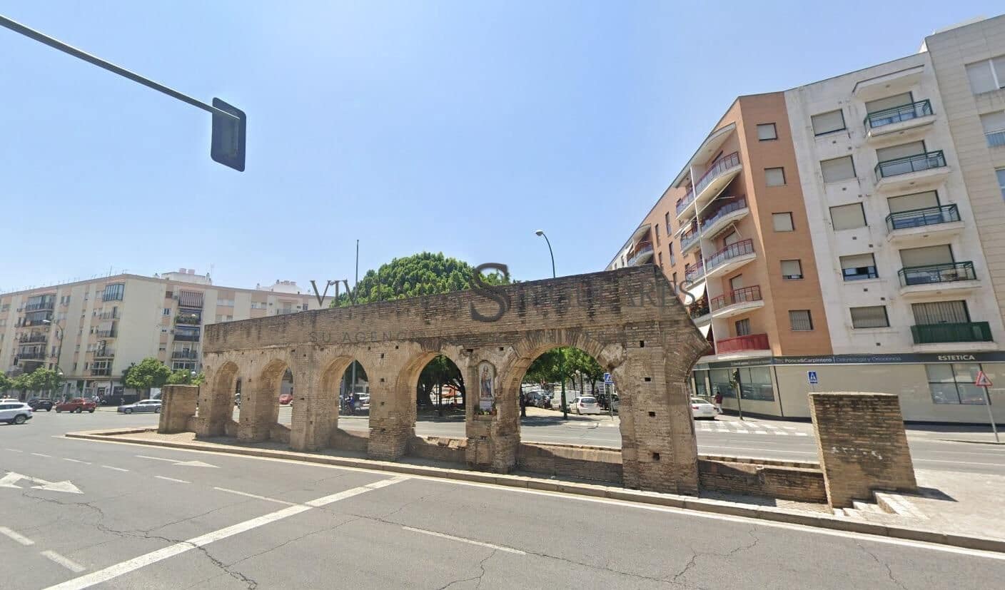 Commercieel te huur in Sevilla stad - € 1.400 (Ref: 10111977)
