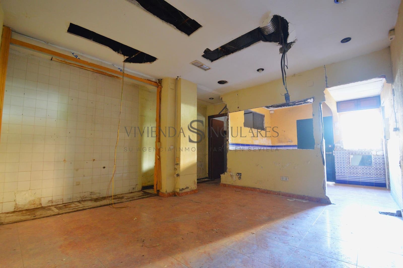 Commercieel te huur in Sevilla stad - € 1.400 (Ref: 10111977)