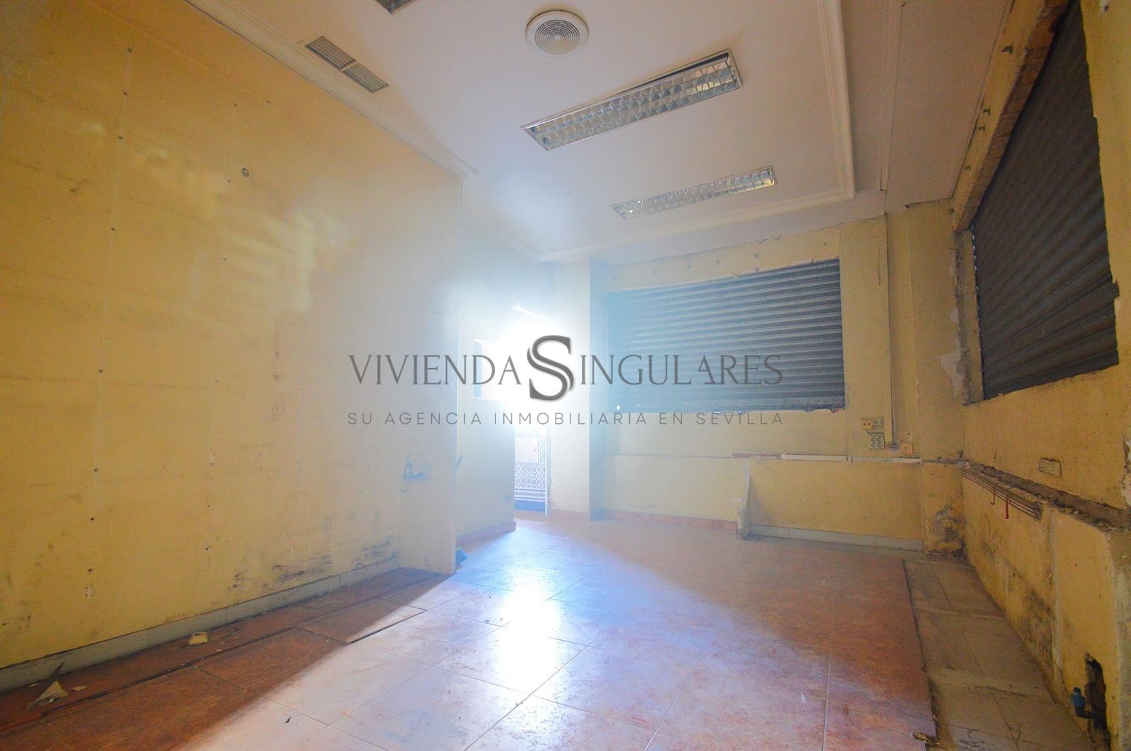 Commercieel te huur in Sevilla stad - € 1.400 (Ref: 10111977)