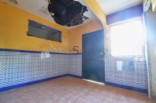 Kommersiell att hyra i Sevilla stad - 1 400 € (Ref: 10111977)