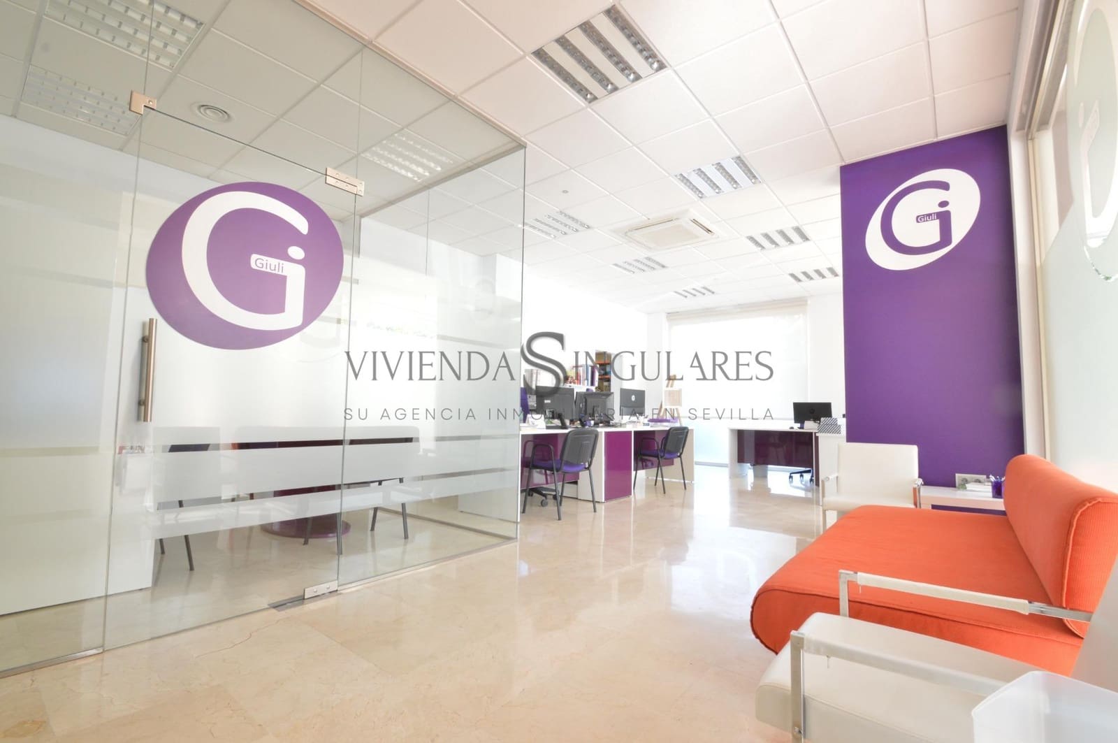 Commercial for sale in Seville city - € 247,500 (Ref: 10111978)