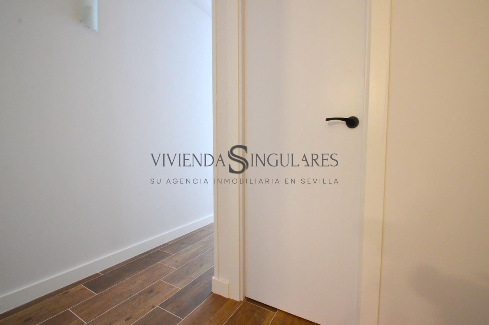 2 sovrum Lägenhet till salu i Sevilla stad - 205 000 € (Ref: 10111980)