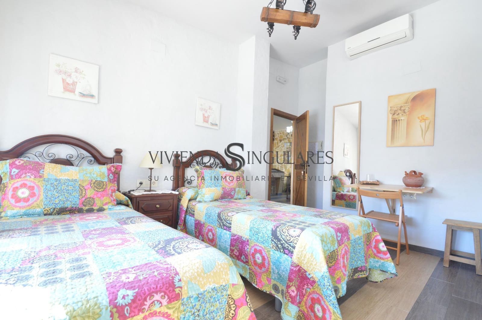 Hotel de 9 habitaciones en Arroyomolinos de León en venta - 405.000 € (Ref: 10111983)