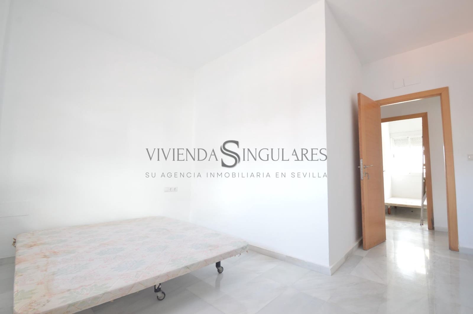 4 sypialnia Mieszkanie na sprzedaż w Miasto Sewilla z basenem - 294 000 € (Ref: 10111985)
