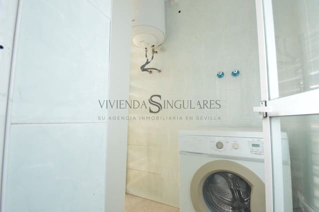 4 sovrum Lägenhet till salu i Sevilla stad med pool - 294 000 € (Ref: 10111985)