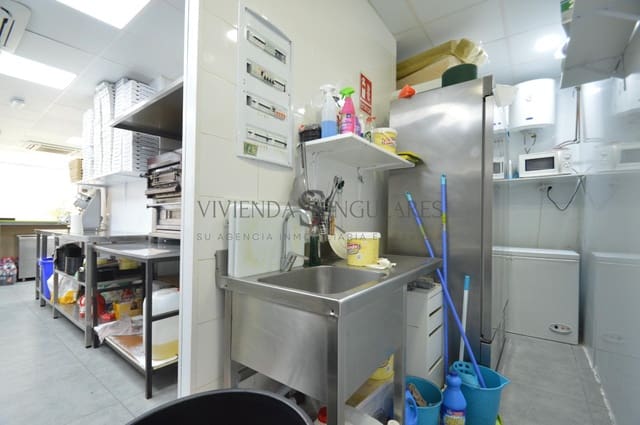 Erhverv til salg i Sevilla by - € 136.000 (Ref: 10111989)