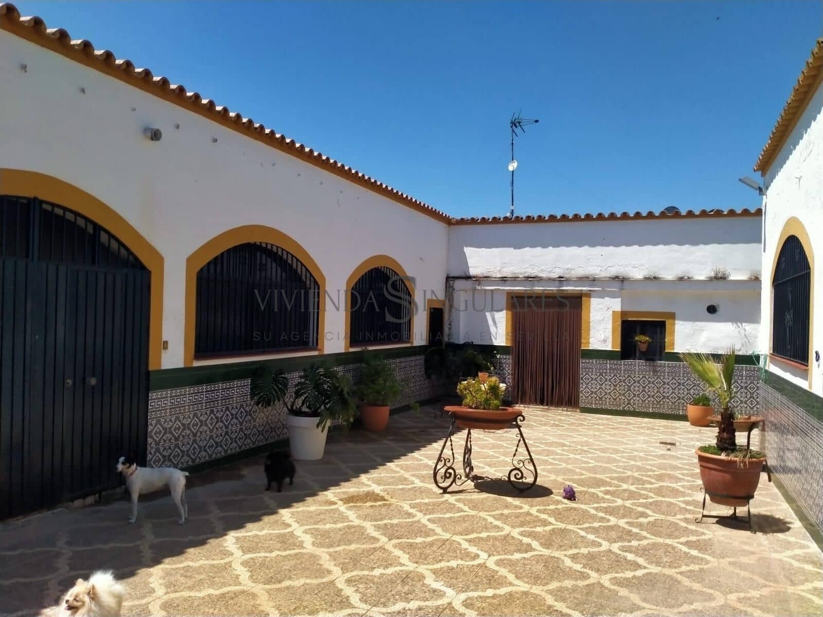 4 sovrum Finca/Hus på landet till salu i Alcala de Guadaira med pool garage - 3 800 000 € (Ref: 10111992)