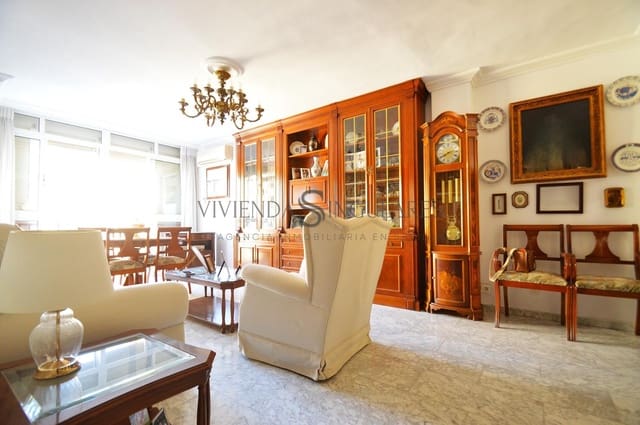 4 camera da letto Appartamento in vendita in Siviglia città con garage - 480.000 € (Rif: 10139763)