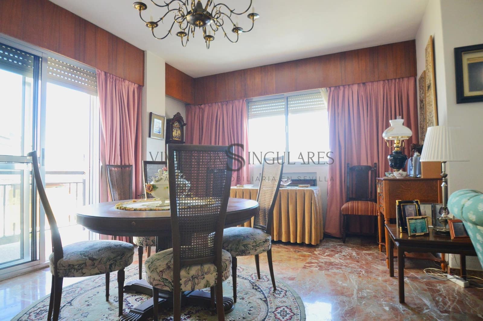 5 soveværelse Lejlighed til salg i Sevilla by med garage - € 729.000 (Ref: 10155320)
