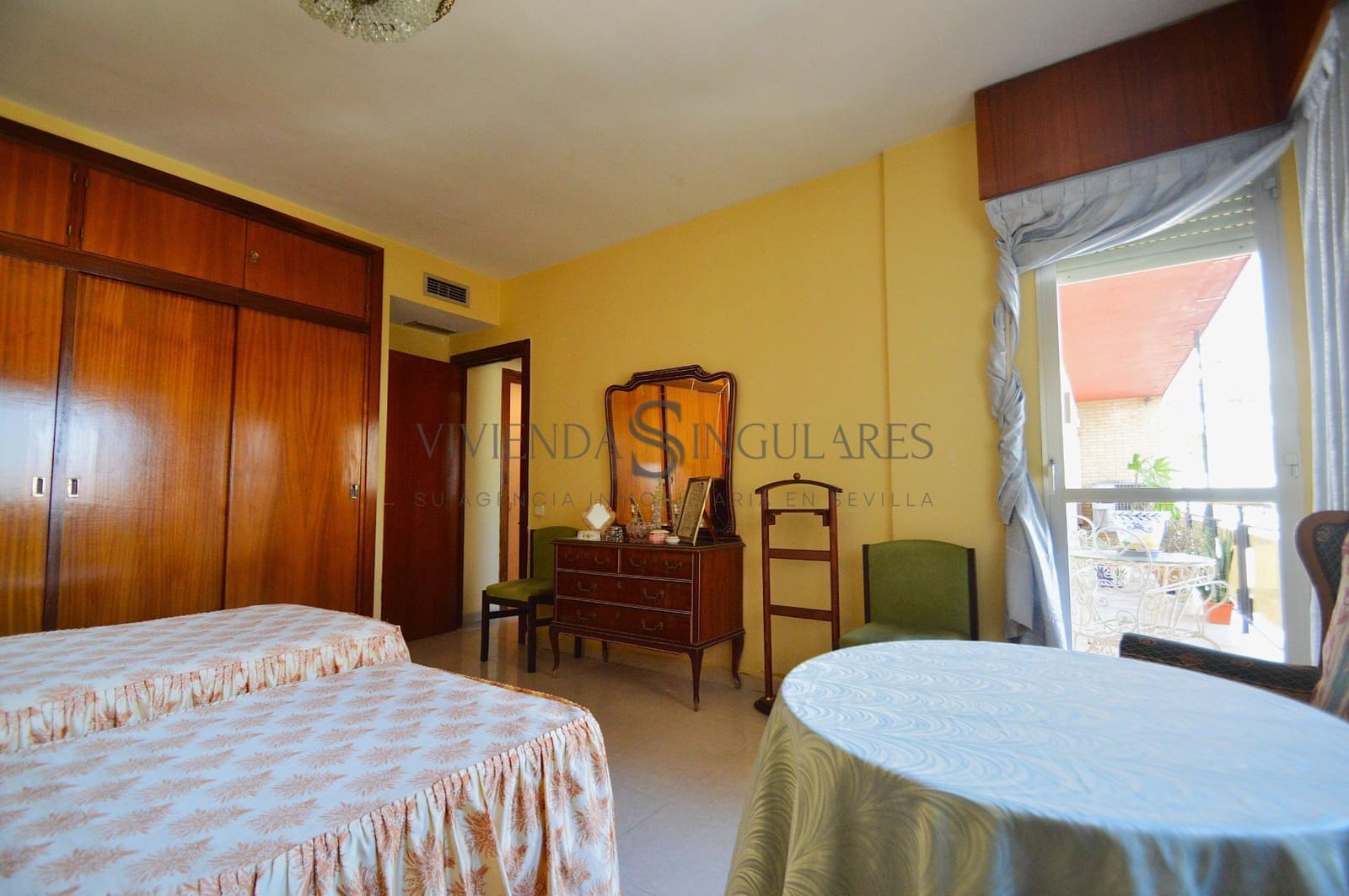 5 soveværelse Lejlighed til salg i Sevilla by med garage - € 729.000 (Ref: 10155320)