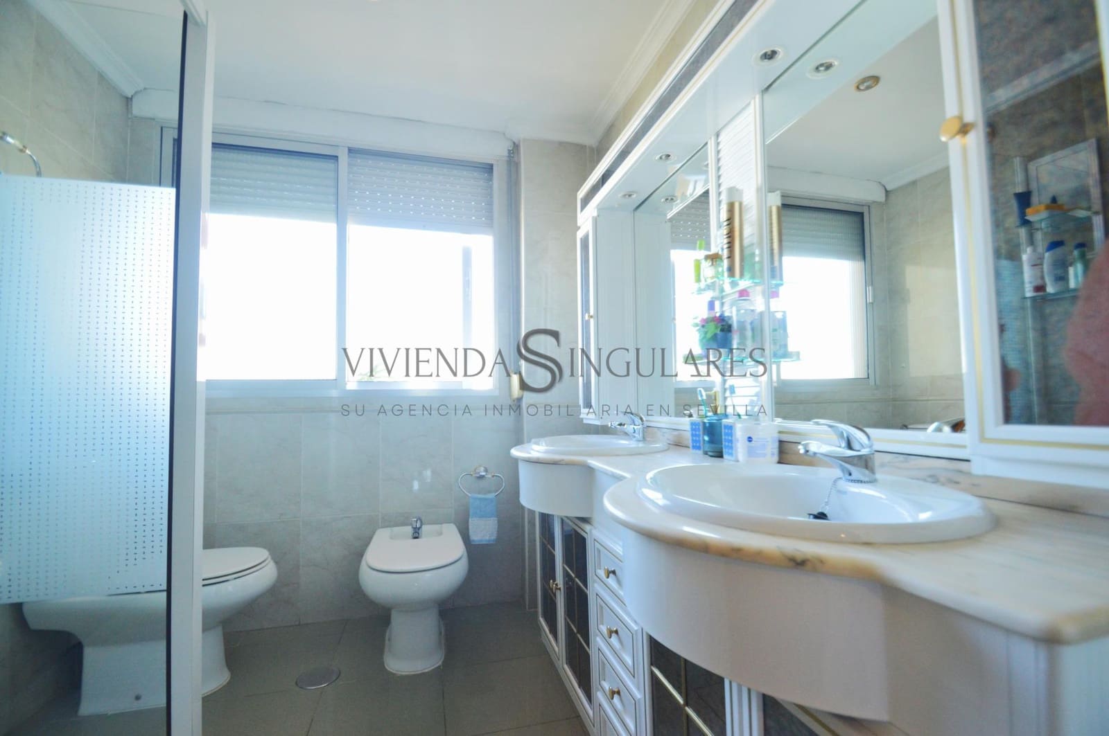 5 soveværelse Lejlighed til salg i Sevilla by med garage - € 729.000 (Ref: 10155320)