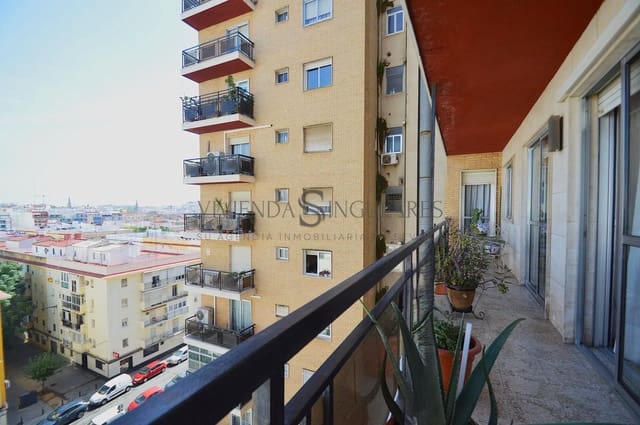 5 soveværelse Lejlighed til salg i Sevilla by med garage - € 729.000 (Ref: 10155320)