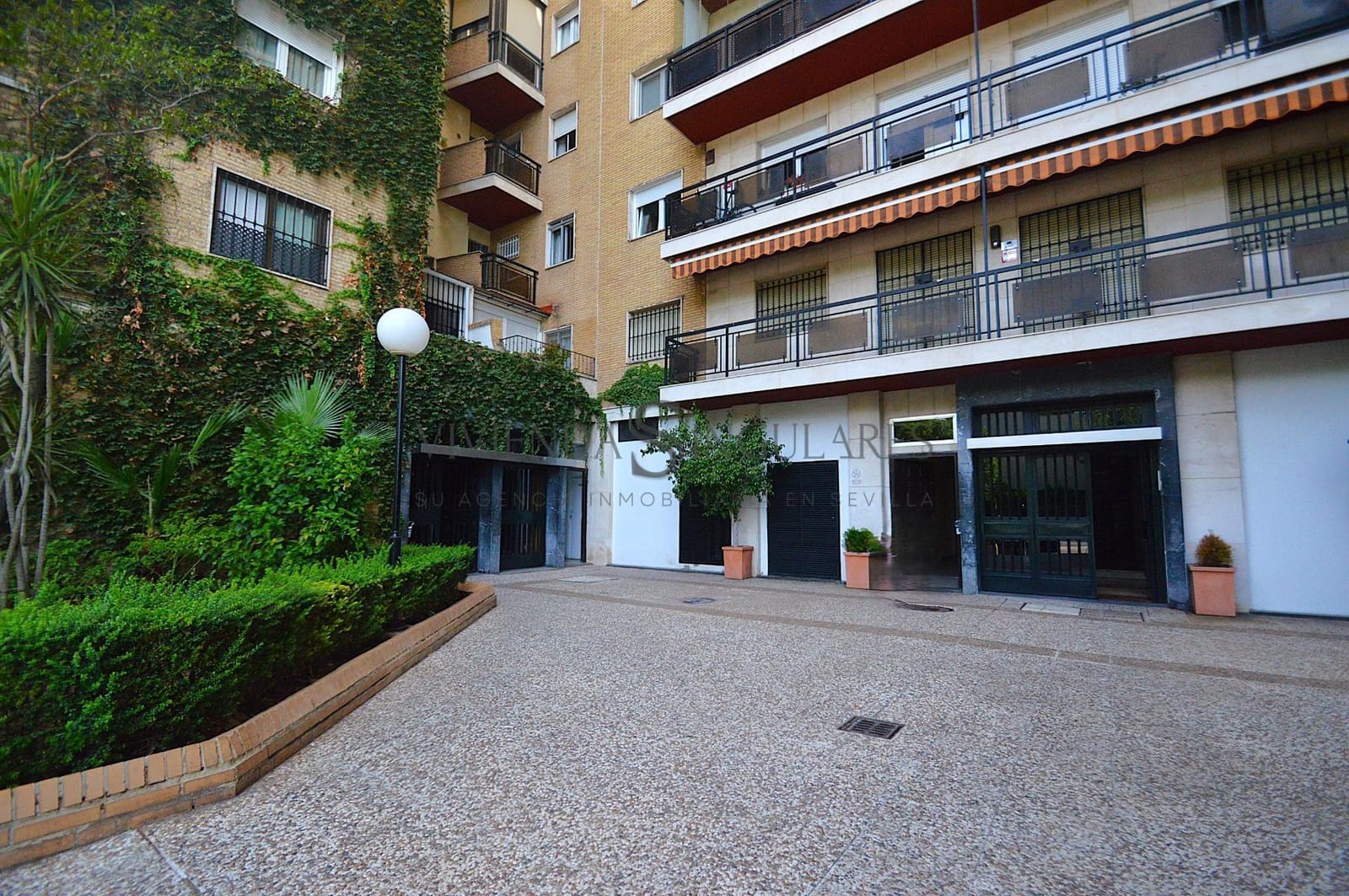 5 soveværelse Lejlighed til salg i Sevilla by med garage - € 729.000 (Ref: 10155320)