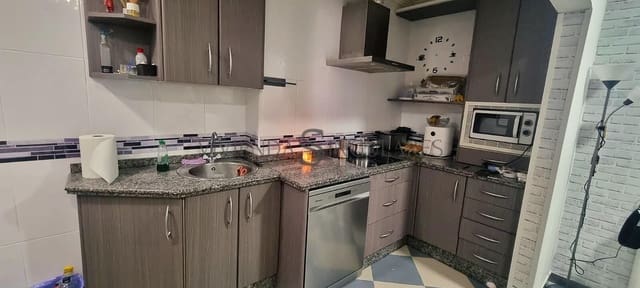 5 soveværelse Byhus til salg i Sevilla by - € 165.000 (Ref: 10159764)