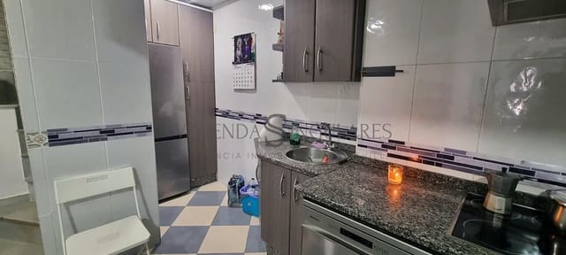 5 soveværelse Byhus til salg i Sevilla by - € 165.000 (Ref: 10159764)