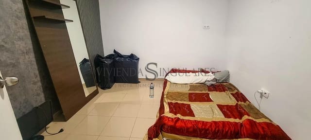 5 soveværelse Byhus til salg i Sevilla by - € 165.000 (Ref: 10159764)