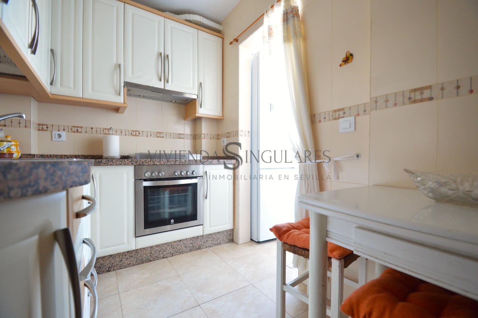 3 bedroom Flat for rent in Seville city - € 1,000 (Ref: 10166724)